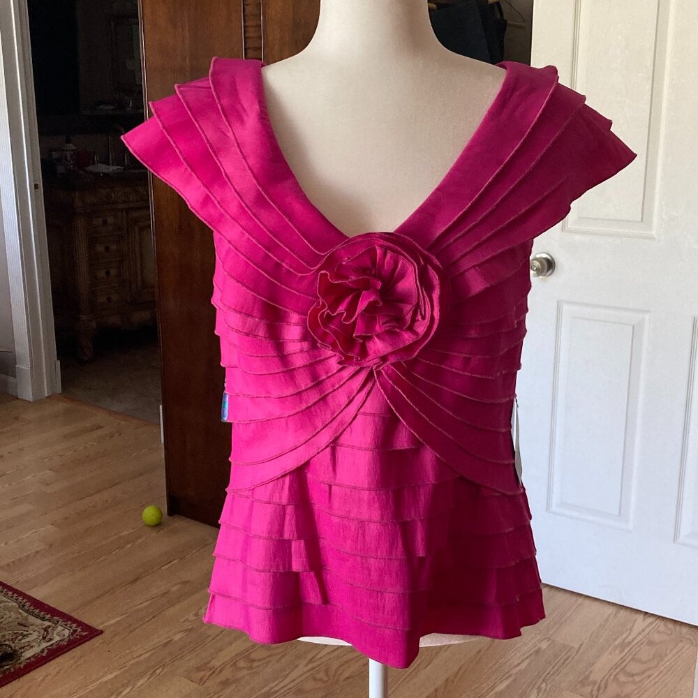 NEW "Tadashi Shoji" Top - size 12  ( Read Notes! )